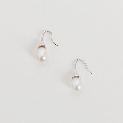 ODETTE PEARL EARRINGS