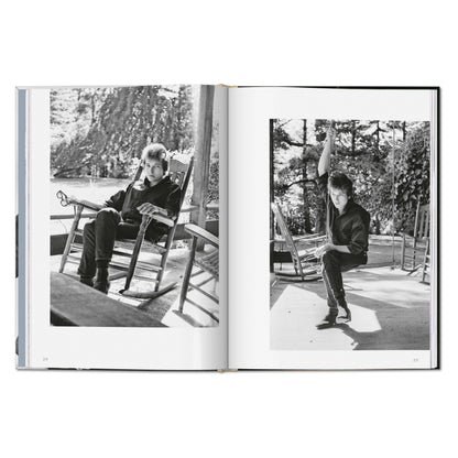 Daniel Kramer. Bob Dylan. A Year and a Day (English)