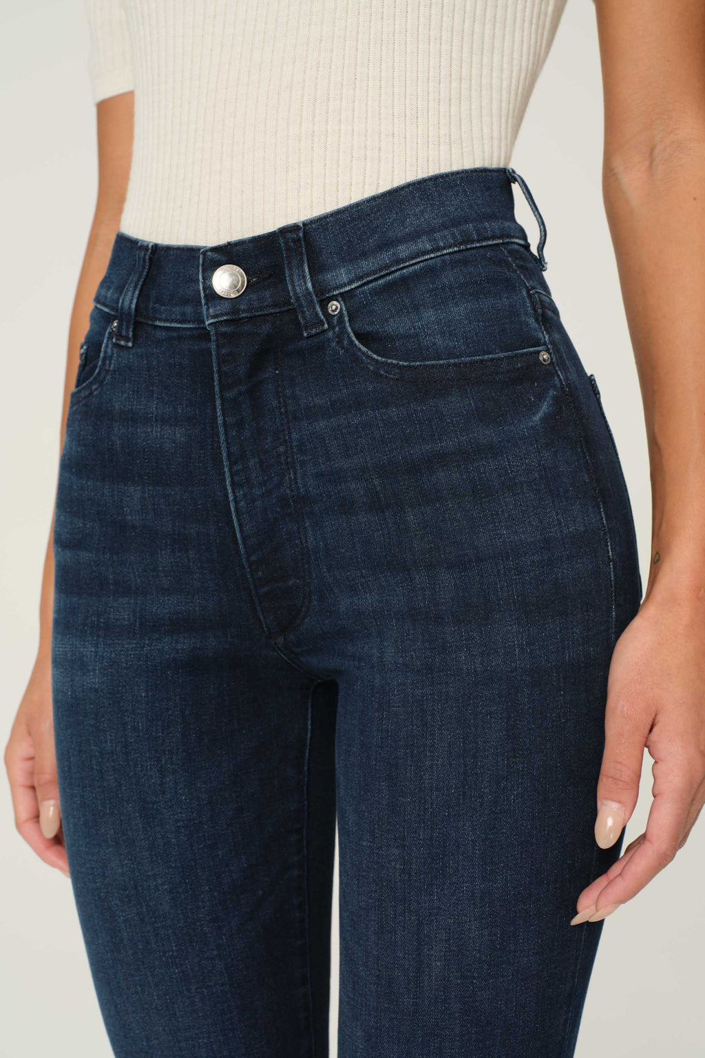Halle Straight High Rise Instasculpt™ 29" Jeans