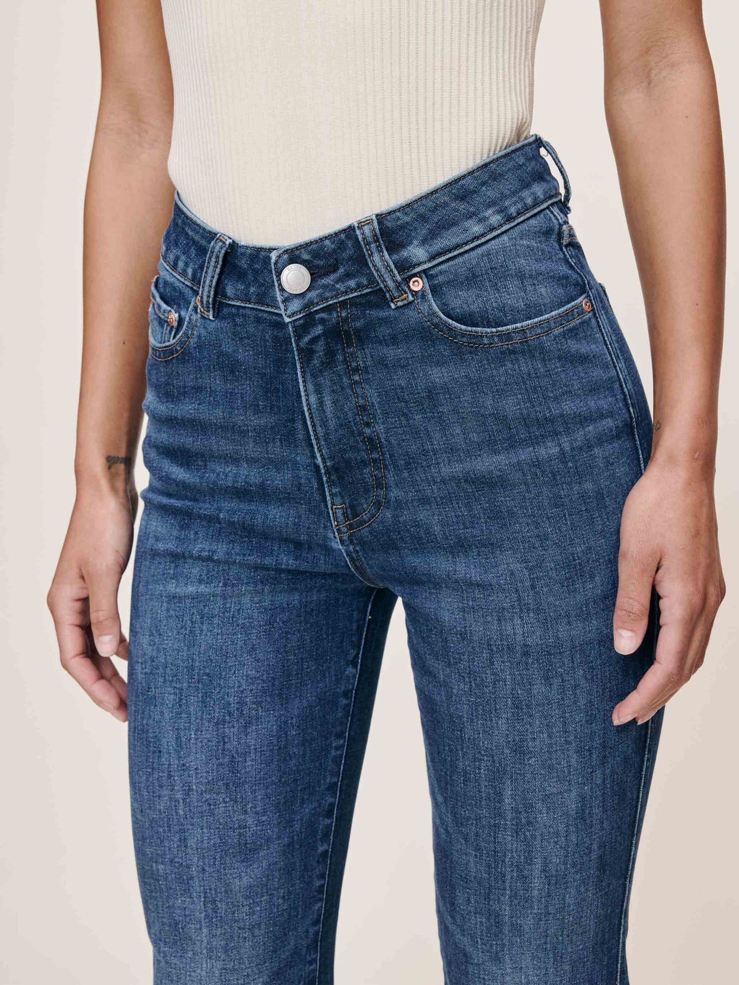 Claira Straight Boot Jeans