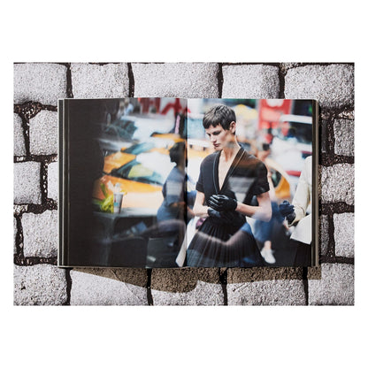 Peter Lindbergh. Dior (German, French, English)