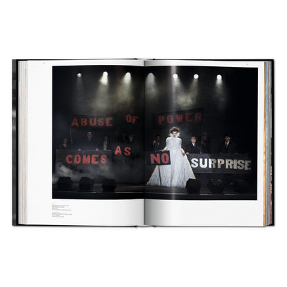 Peter Lindbergh. On Fashion Photography (German, French, English)