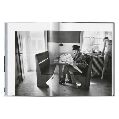 Daniel Kramer. Bob Dylan. A Year and a Day (English)