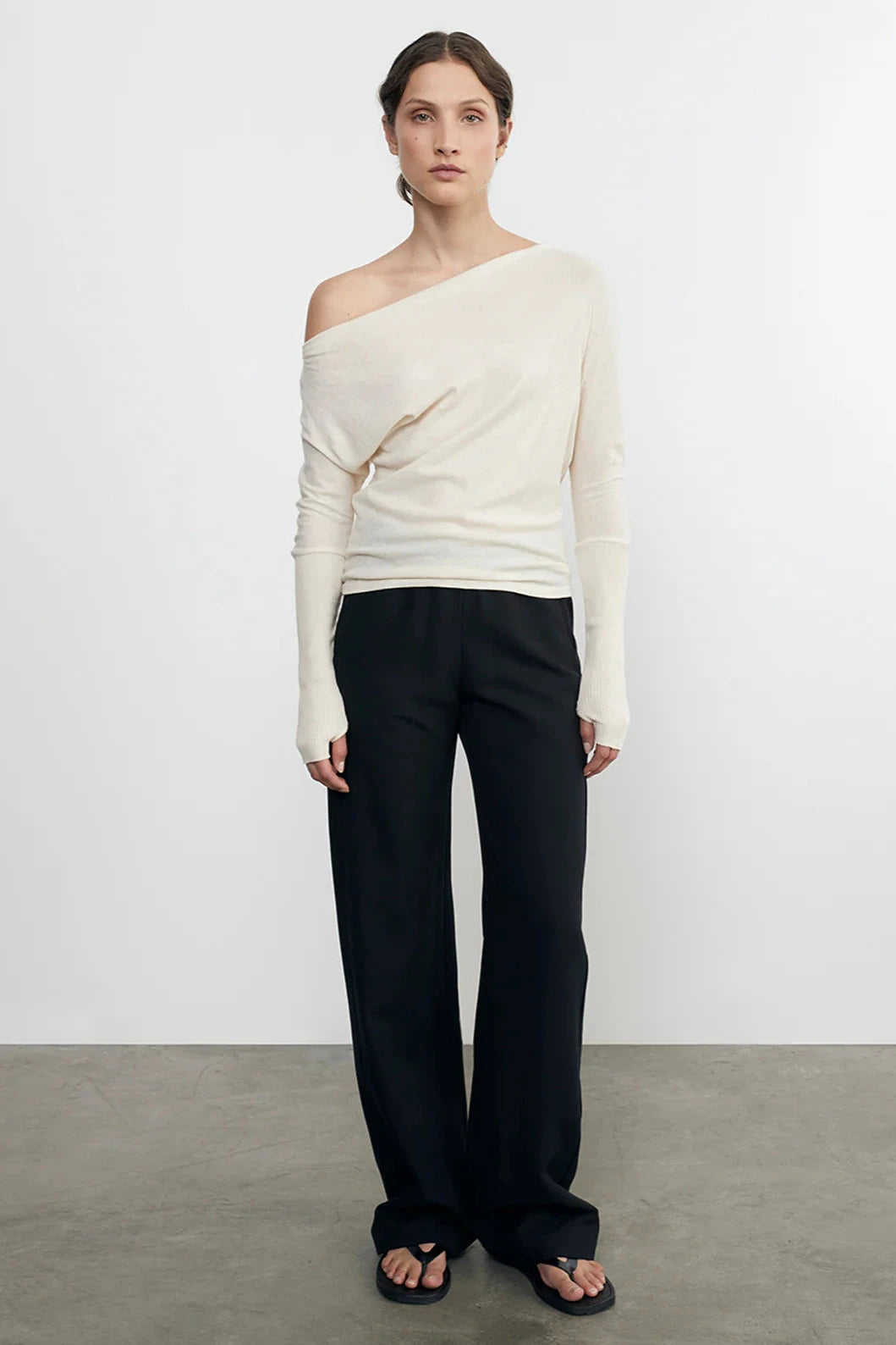 Cashmere Cuffed Off-Shoulder L/S