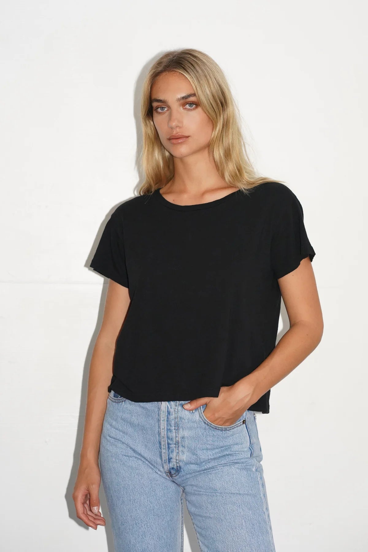 Essential Shaden Crew Neck Tee