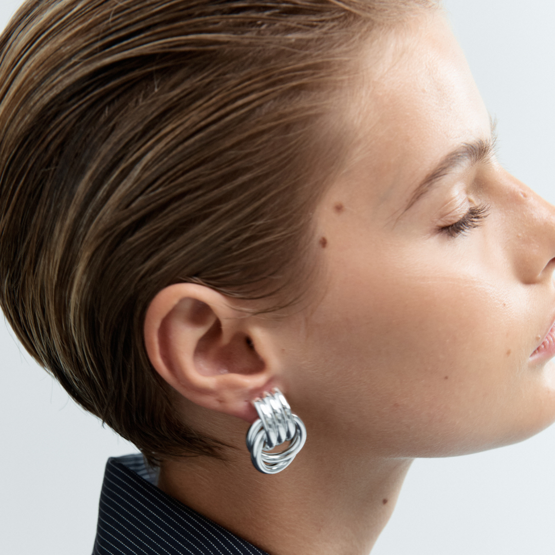 Heaven Mayhem MINI KNOT EARRINGS