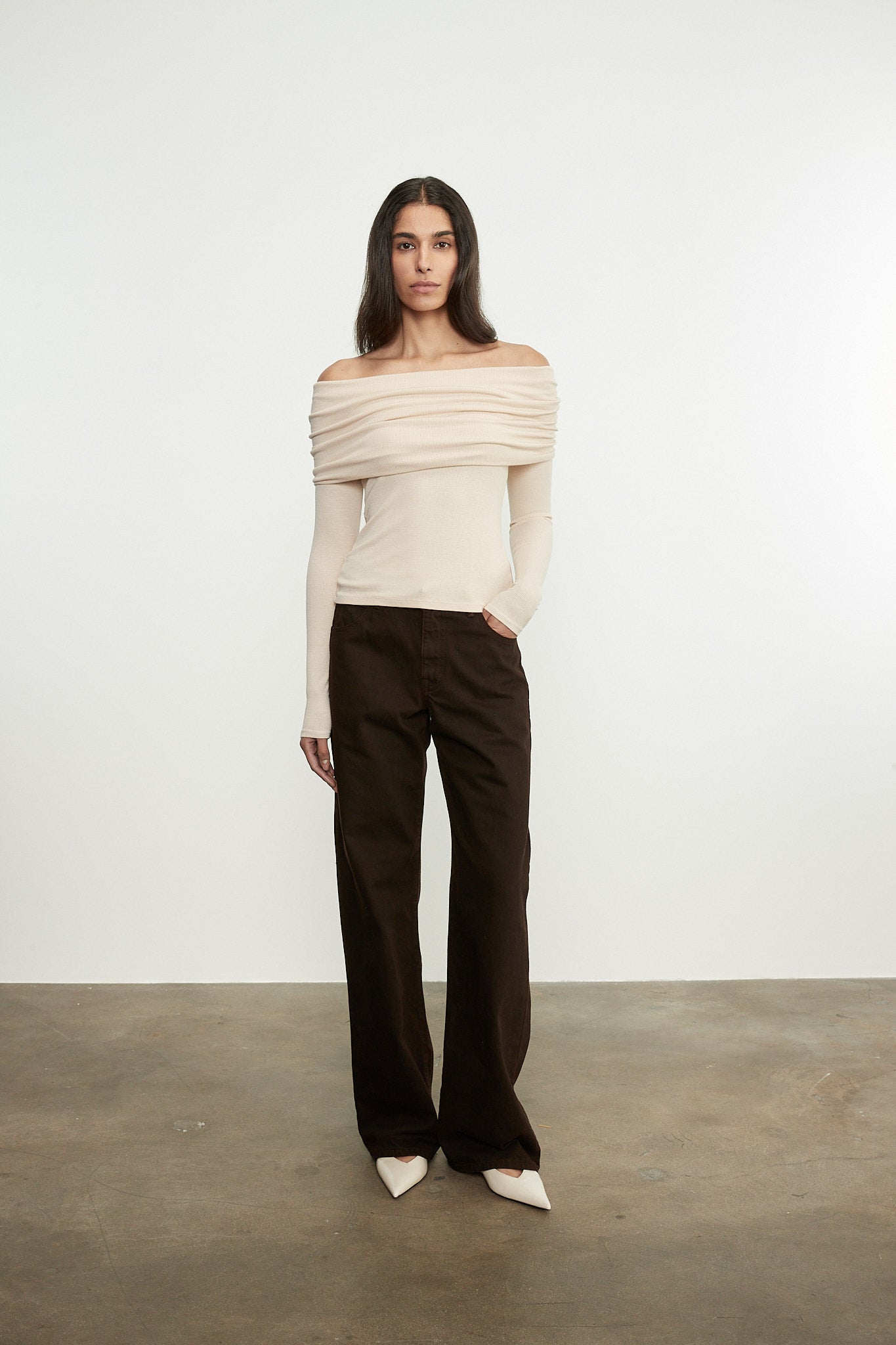 Silk Rib L/S Off-Shoulder Top