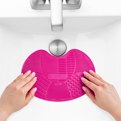 Sigma Spa® Express Brush Cleaning Mat