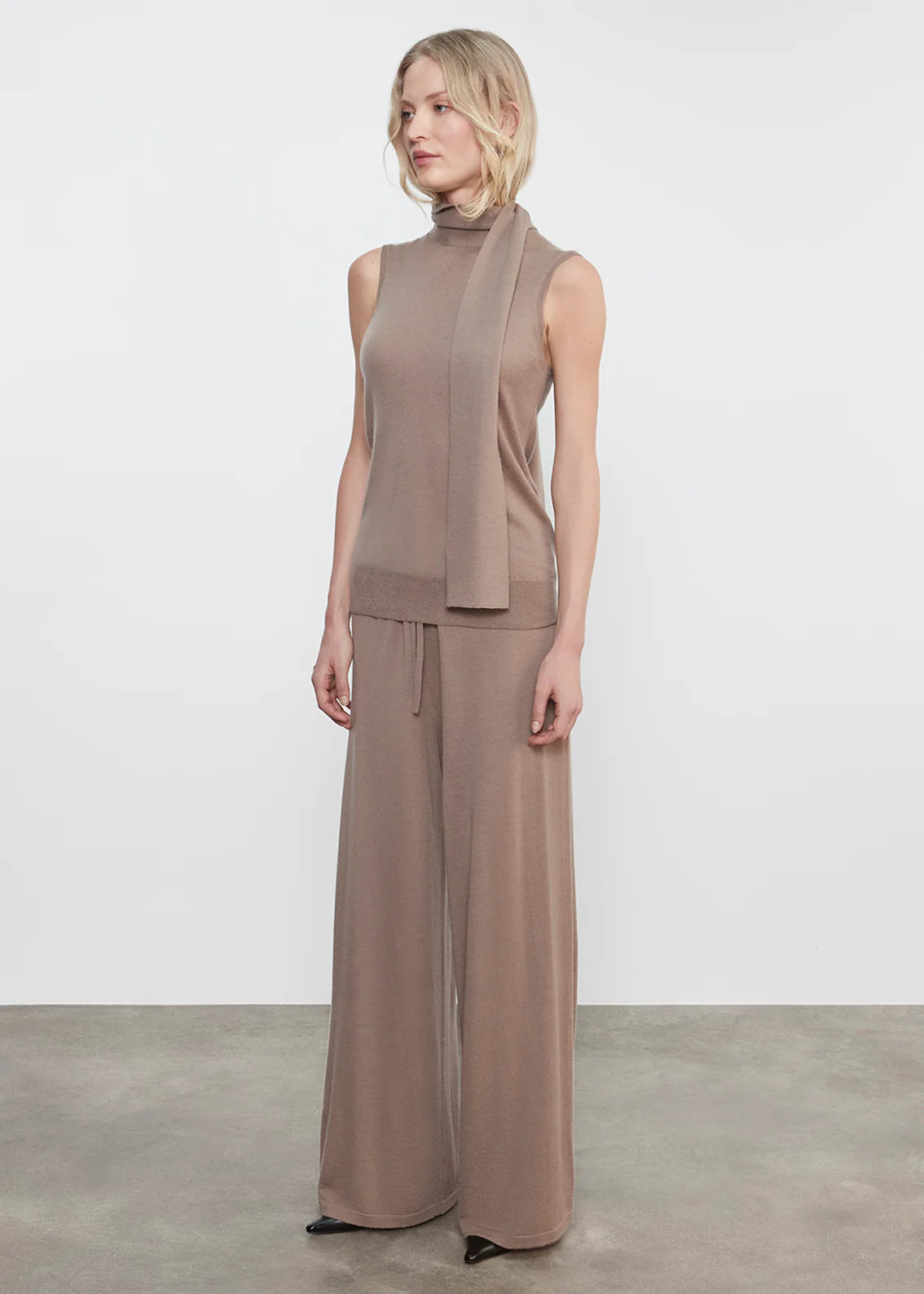 Cashmere Sleeveless Scarf Top