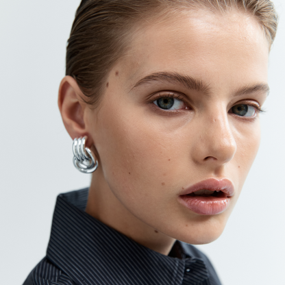 Heaven Mayhem MINI KNOT EARRINGS