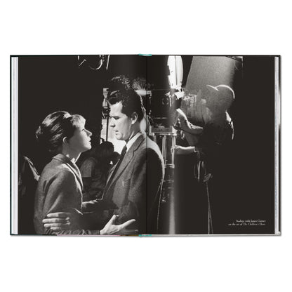 Bob Willoughby. Audrey Hepburn. Photographs 1953–1966 (English)