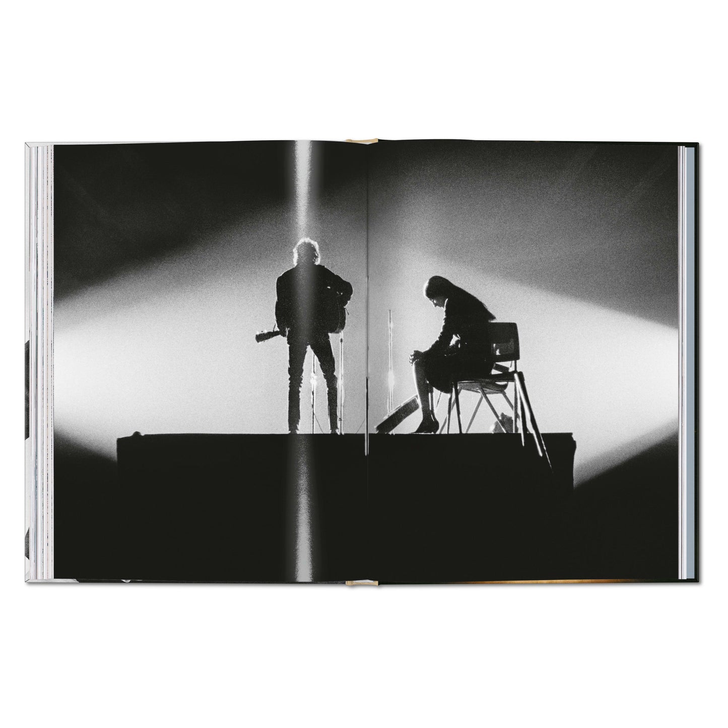 Daniel Kramer. Bob Dylan. A Year and a Day (English)