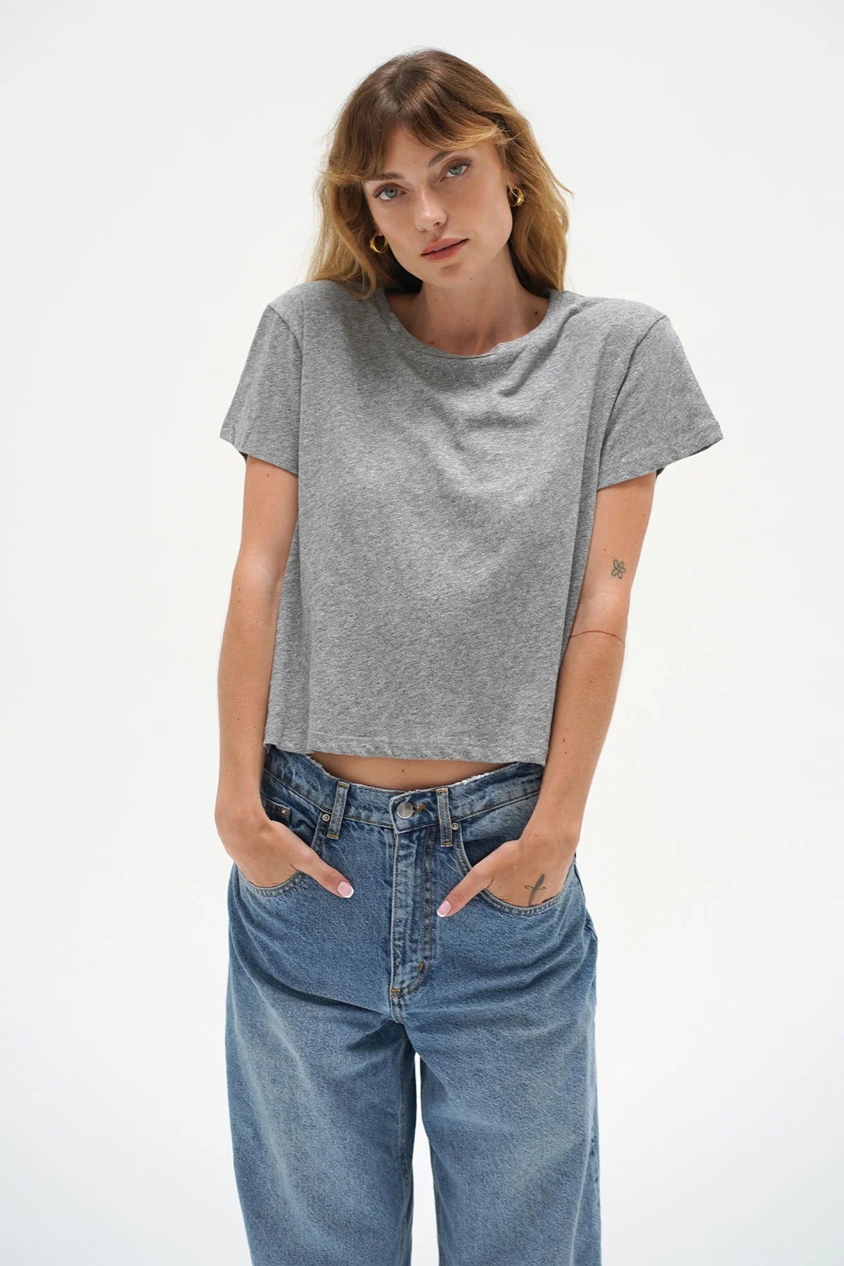 Essential Shaden Crew Neck Tee