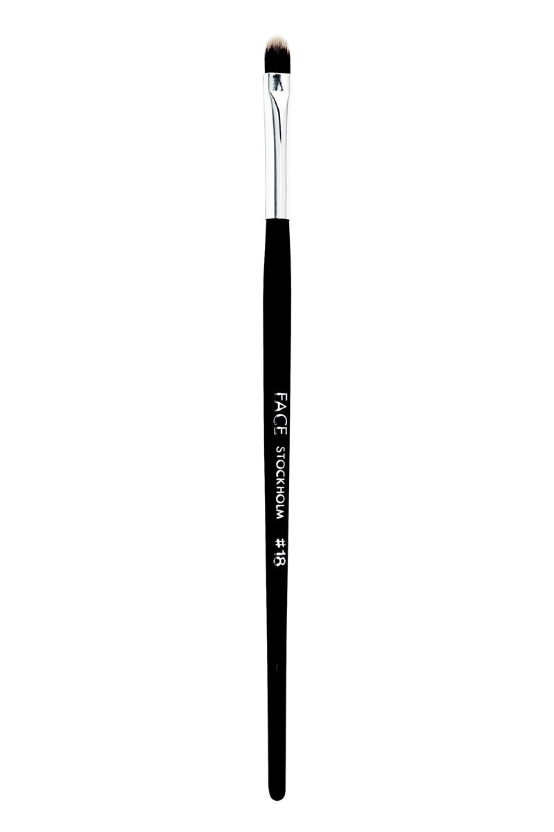 Medium Lip Brush #18